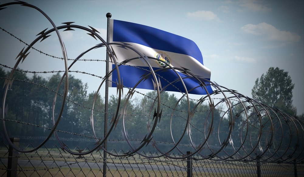 El Salavador detention facility. Alejandro Gonzales escaped while being transferred between facilities.